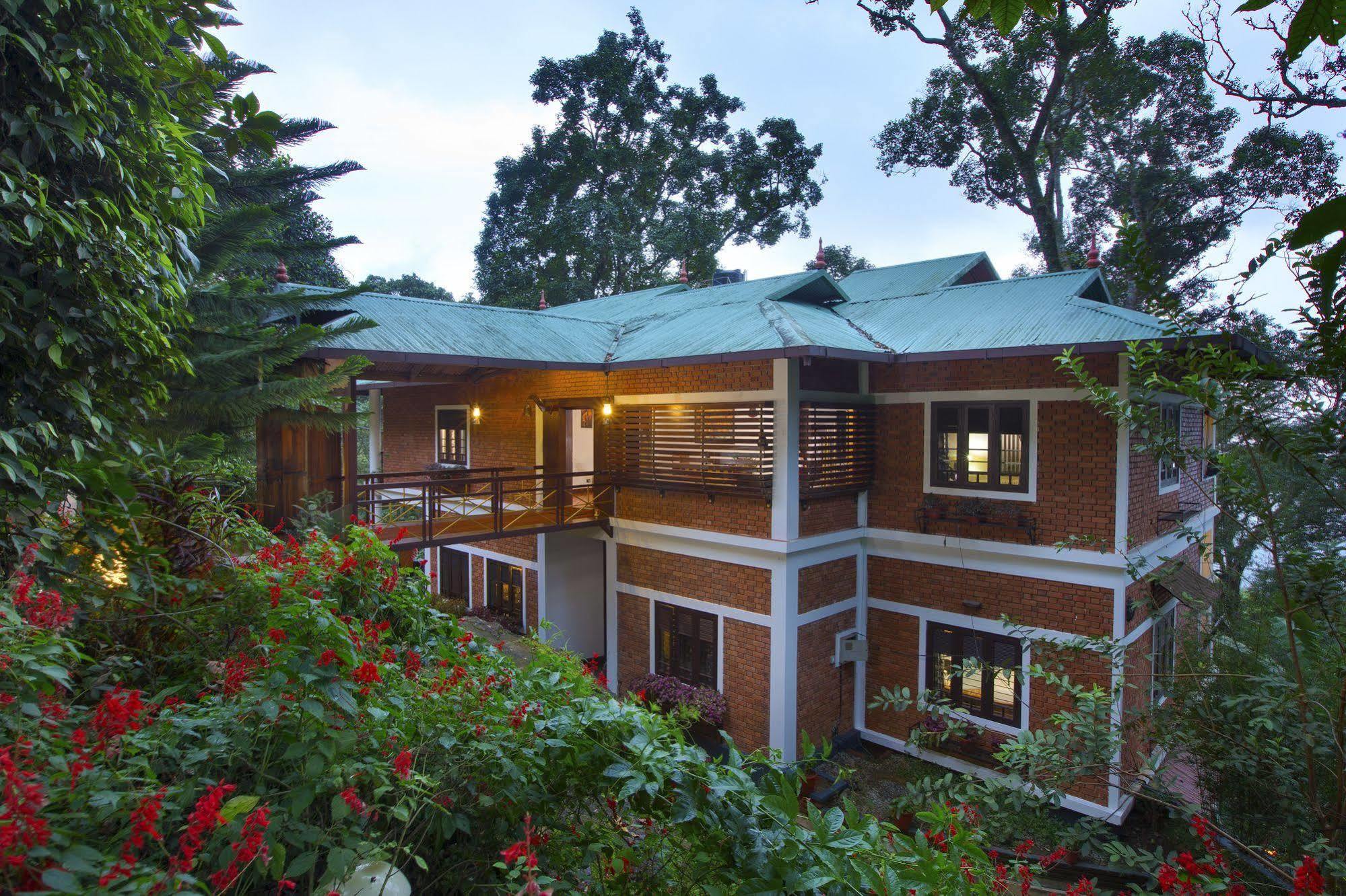 Madhumanthra Resort - Homestay Муннар Экстерьер фото